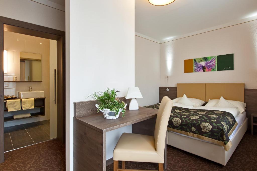 Hotel Altmuensterhof エクステリア 写真