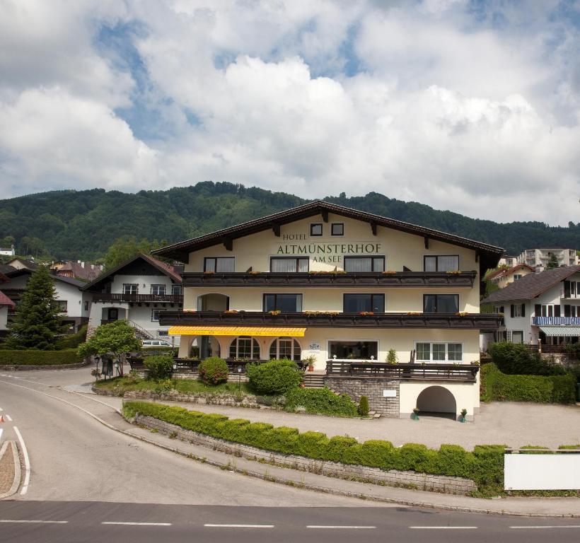 Hotel Altmuensterhof エクステリア 写真