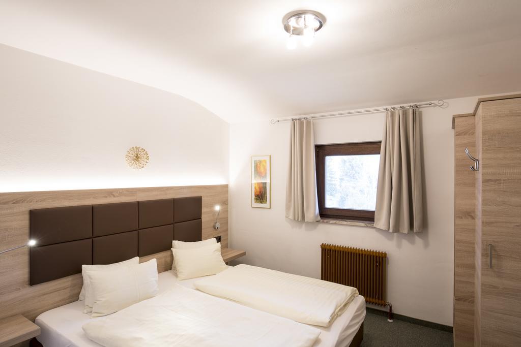 Hotel Altmuensterhof エクステリア 写真